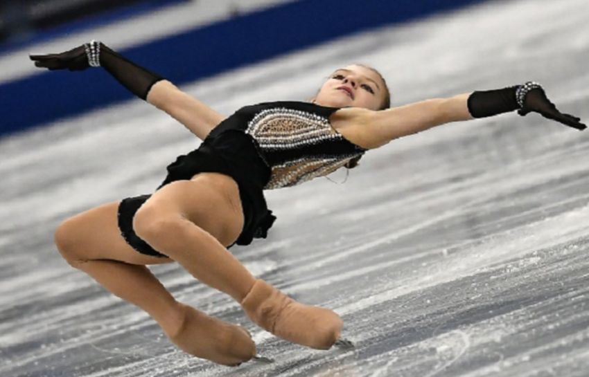 Александра Трусова является единственной в мире фигуристкой, которая смогла исполнить пять четверных прыжков в одном прокате.